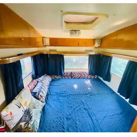 каравана робинзон крузо Kemping Banzareto